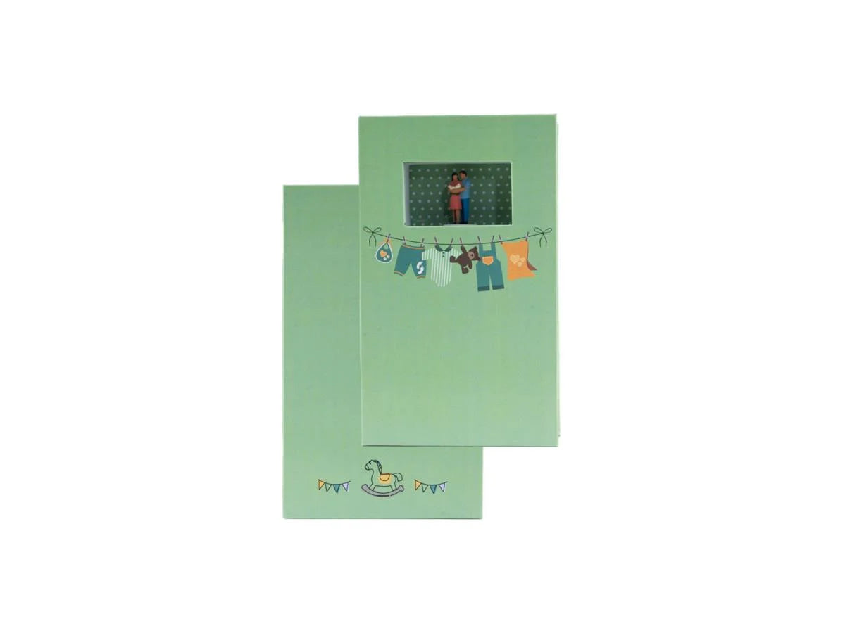 Noch 99509 Congratulations (Couple with Baby) Gift Box OO Gauge