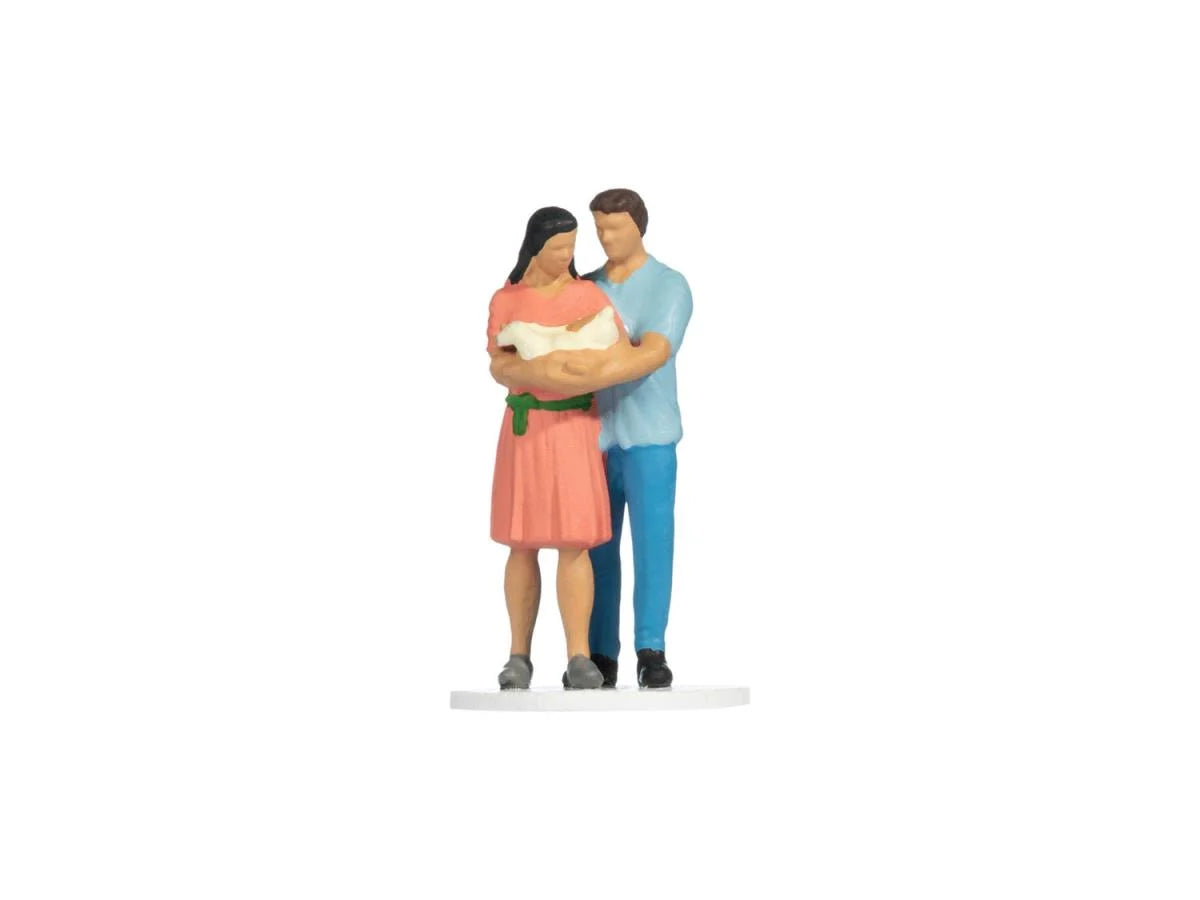 Noch 99509 Congratulations (Couple with Baby) Gift Box OO Gauge