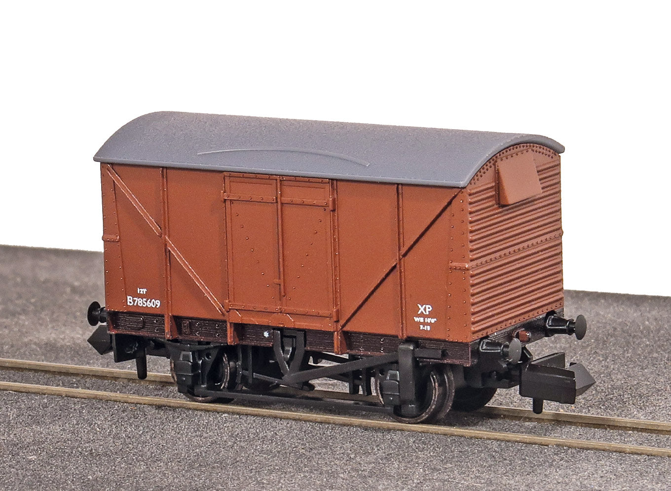 PECO NR-2000B BR Vanfit Plywood Side N Gauge