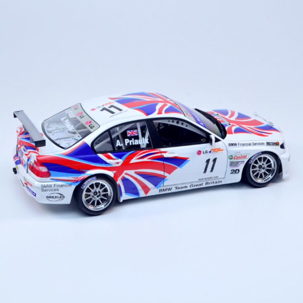 Nunu BMW 320i E46 '04 ETCC Donington Winner 1:24 Plastic Car Model Kit 24033