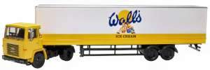 Oxford Diecast 76SC110004 Scania 110 40ft Box Trailer Walls Ice Cream OO Gauge