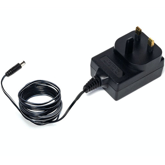 HORNBY UK Transformer 15V 1A – For use in conjunction with HM6000 HM6010