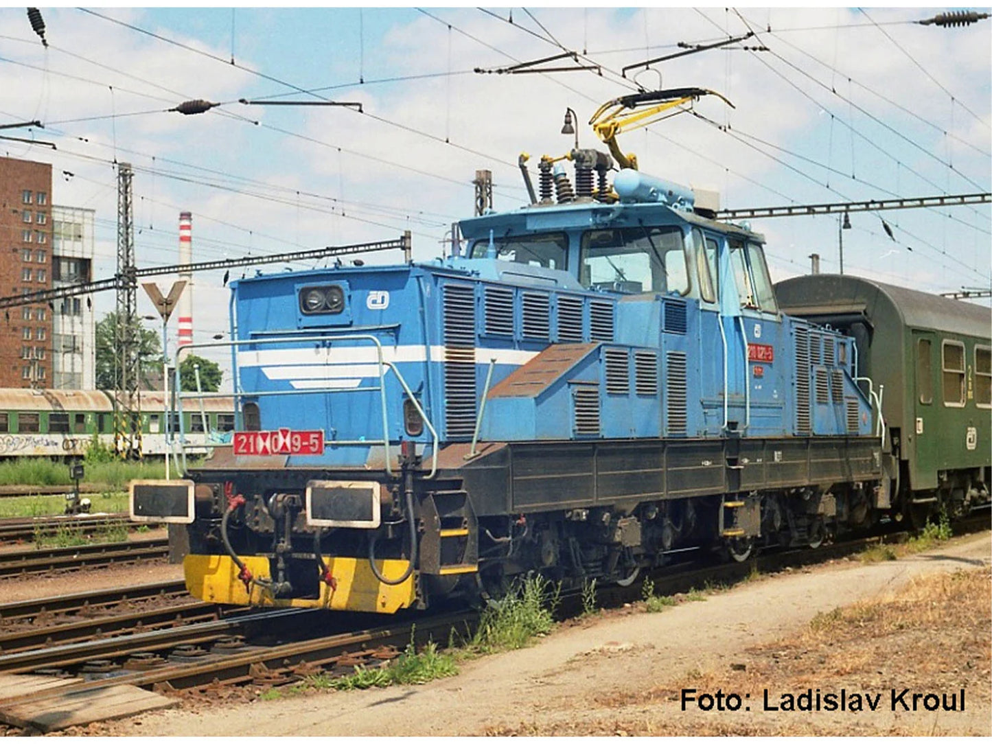 Piko 21084 Expert CD BR210 Electric Locomotive VI HO Gauge