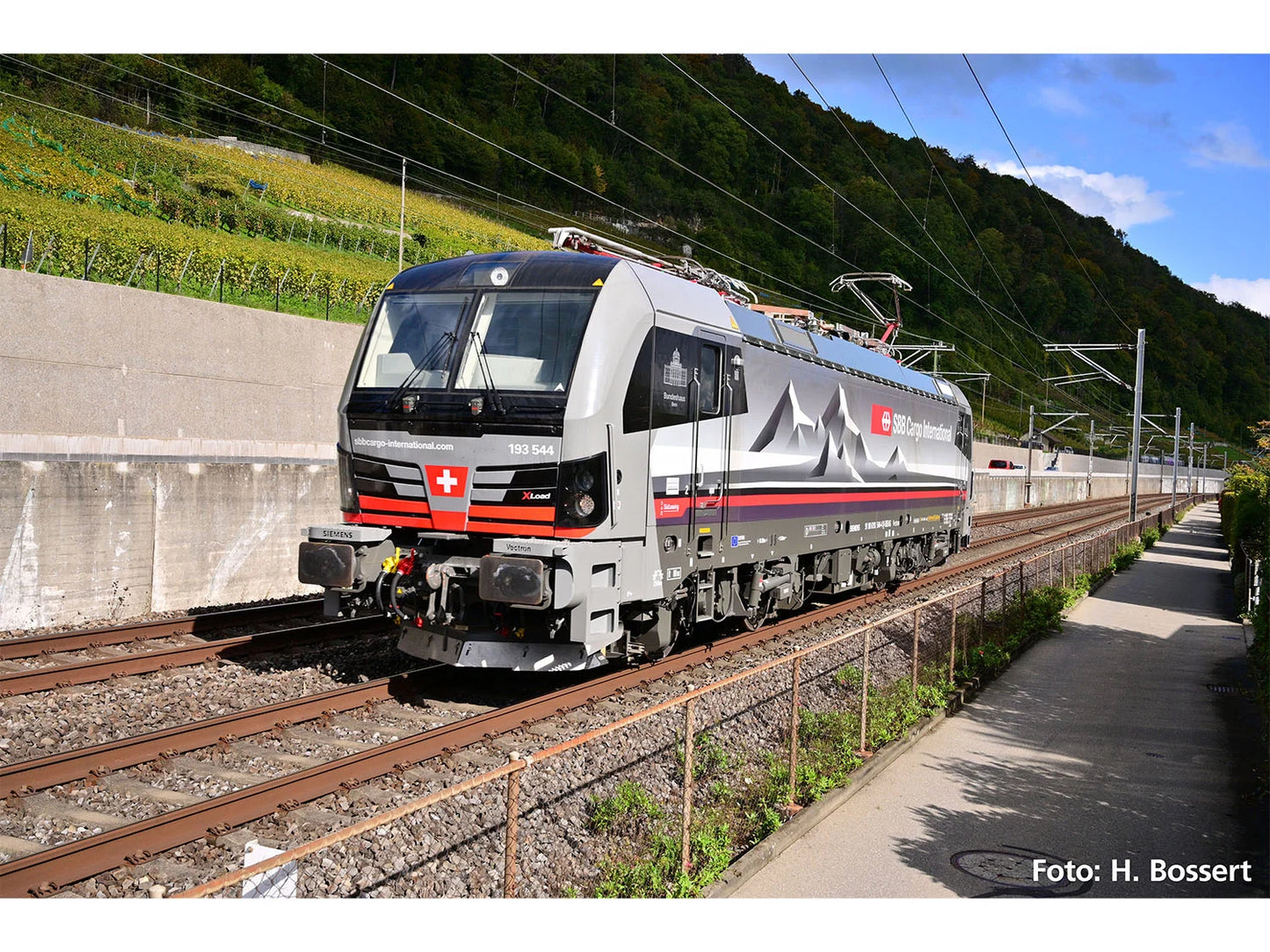 Piko Expert SBB CINT Vectron Electric Locomotive VI (~AC-Sound) PK21757 HO Gauge