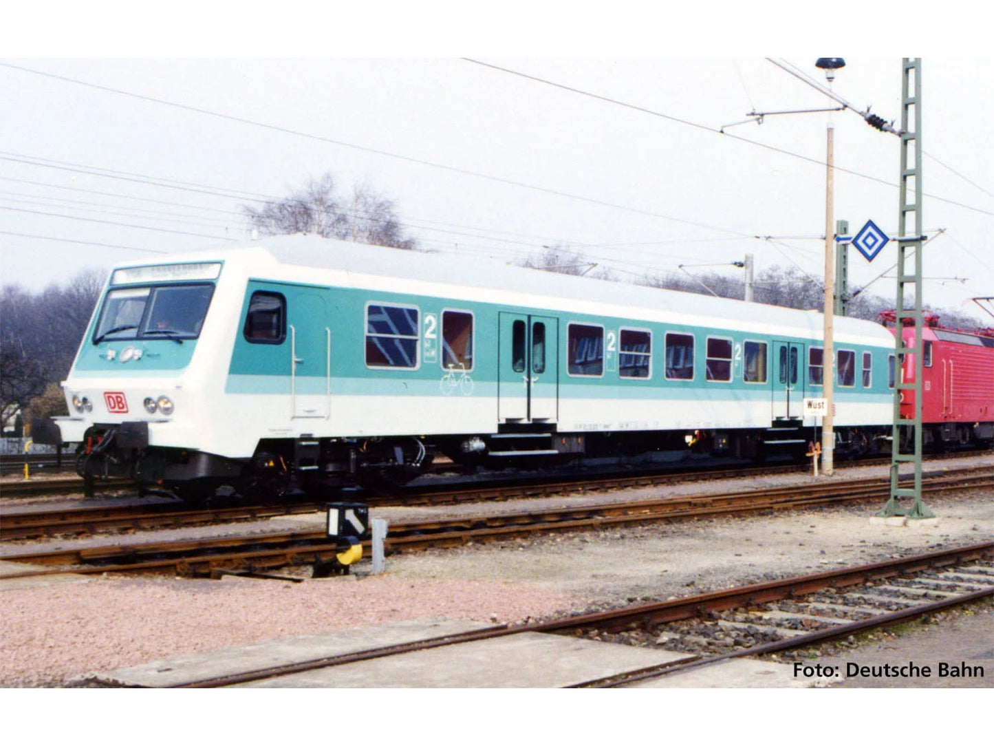 Piko Expert DBAG Halberstadter 2nd Class Control Coach V PK28024 HO Gauge