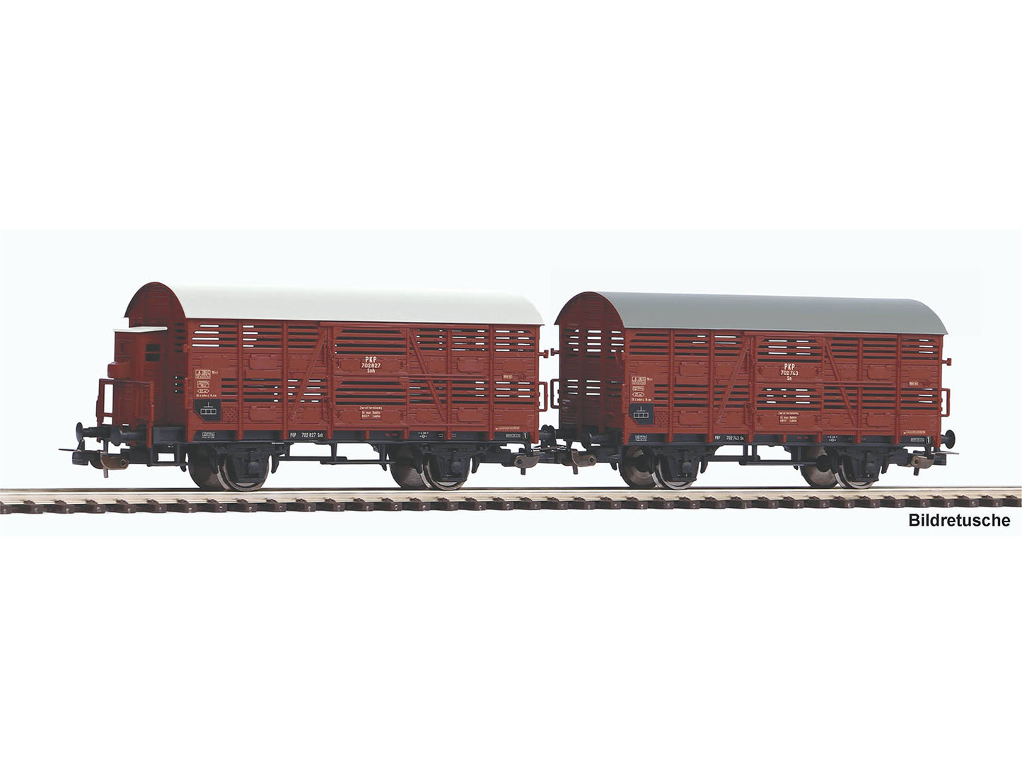 Piko 28346 Classic PKP Livestock Wagon Set (2) III HO Gauge
