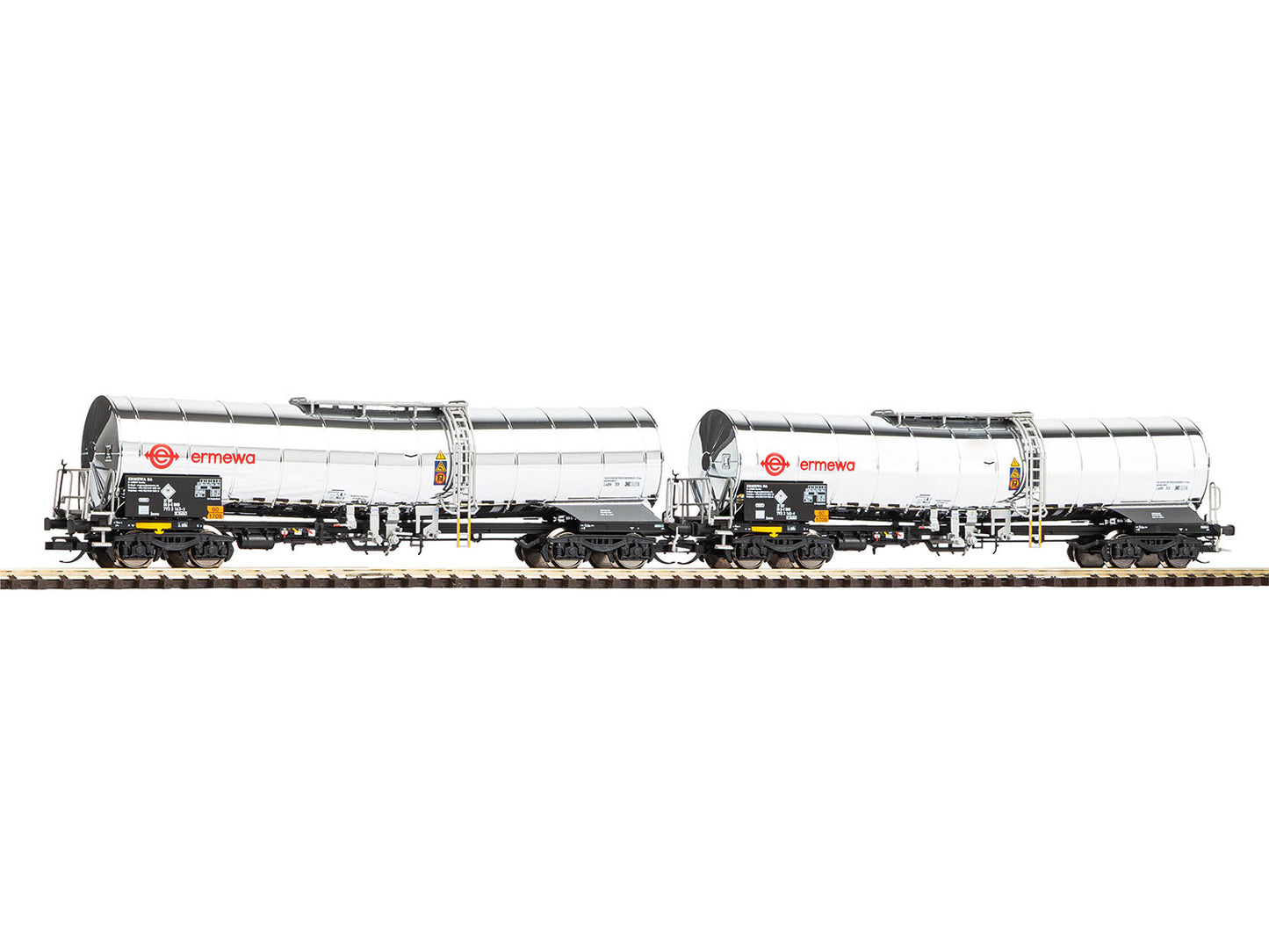 Piko 47683 Ermewa Bogie Chemical Tank Wagon Set (2) VI TT Gauge