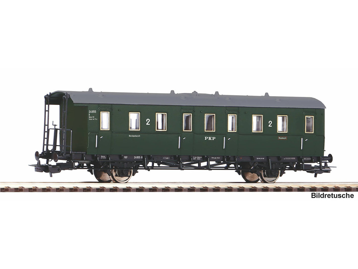 Piko 53136 Classic PKP 2nd Class Coach III HO Gauge