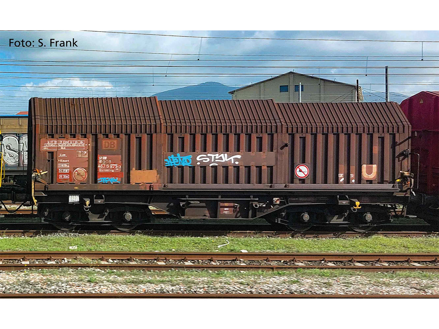 Piko Expert OBB Telescopic Wagon Set (2) V HO Gauge PK58297