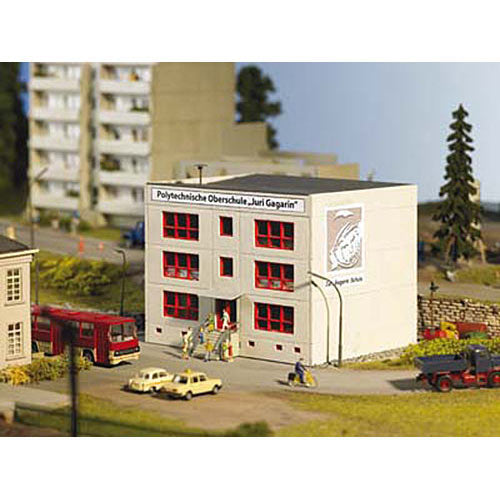 PIKO Prefab School Building Kit HO Gauge 61150