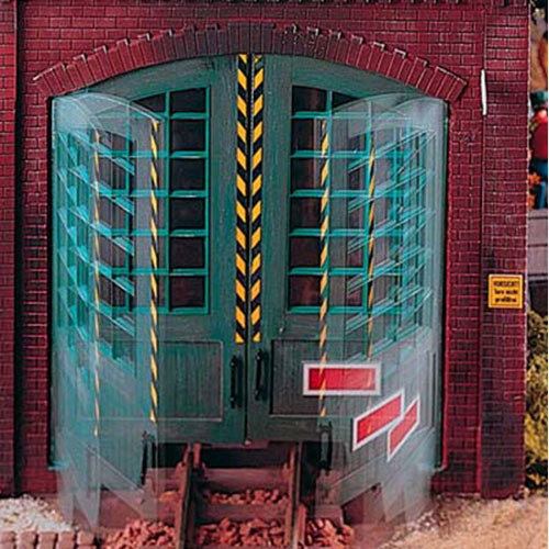 PIKO Sonneberg Locomotive Shed Automatic Door Closing Kit G Gauge 62002