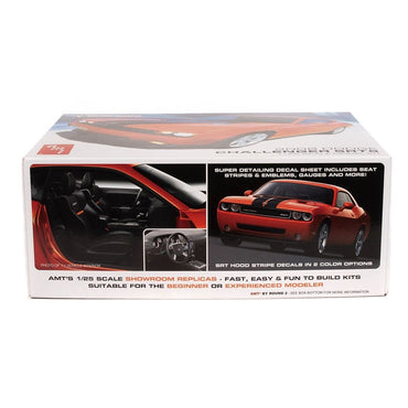 AMT 1075 2008 Dodge Challenger SRT8 Car 1:25 Model Kit