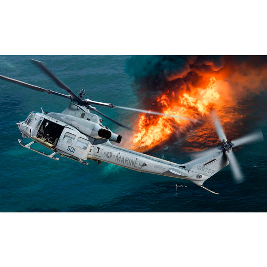 Trumpeter 05118 UH-1Y Venom Super Huey 1:35 Model Kit