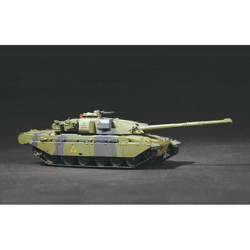 Trumpeter 7106 Challenger 1 MBT 1:72 Model Kit