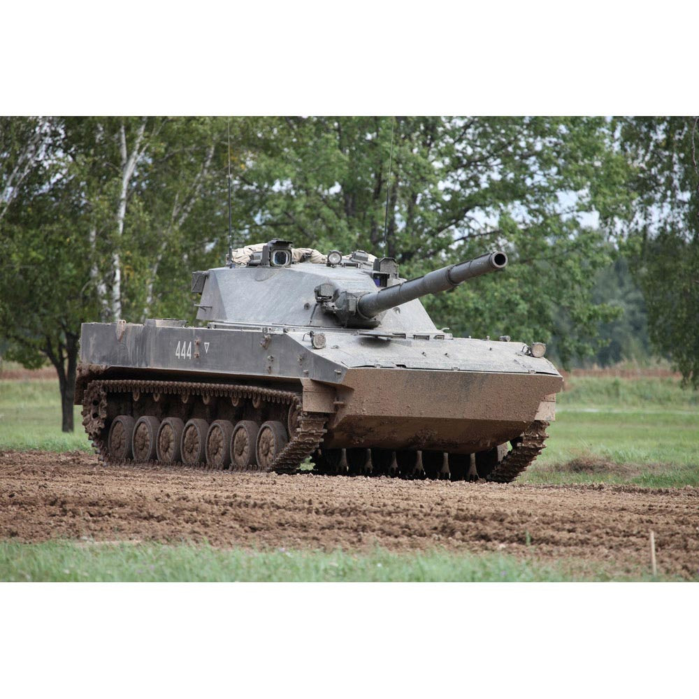 Trumpeter 9599 Russian Amphibious Light Tank 2S25 Sprut-SD, c.2005–present 1:35 Model Kit