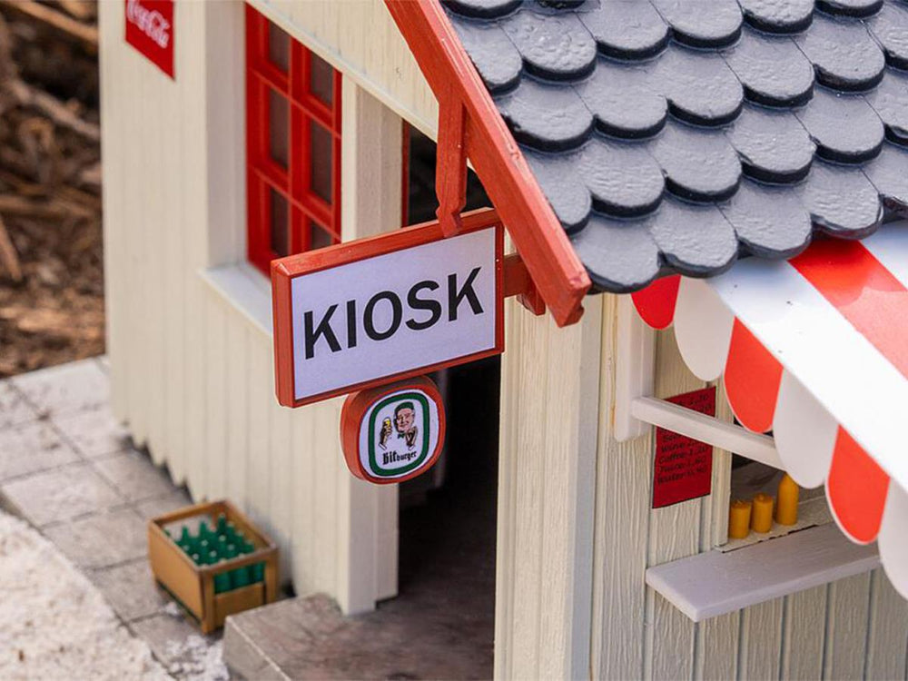 Pola 331111 Kiosk with Terrace Kit G Gauge