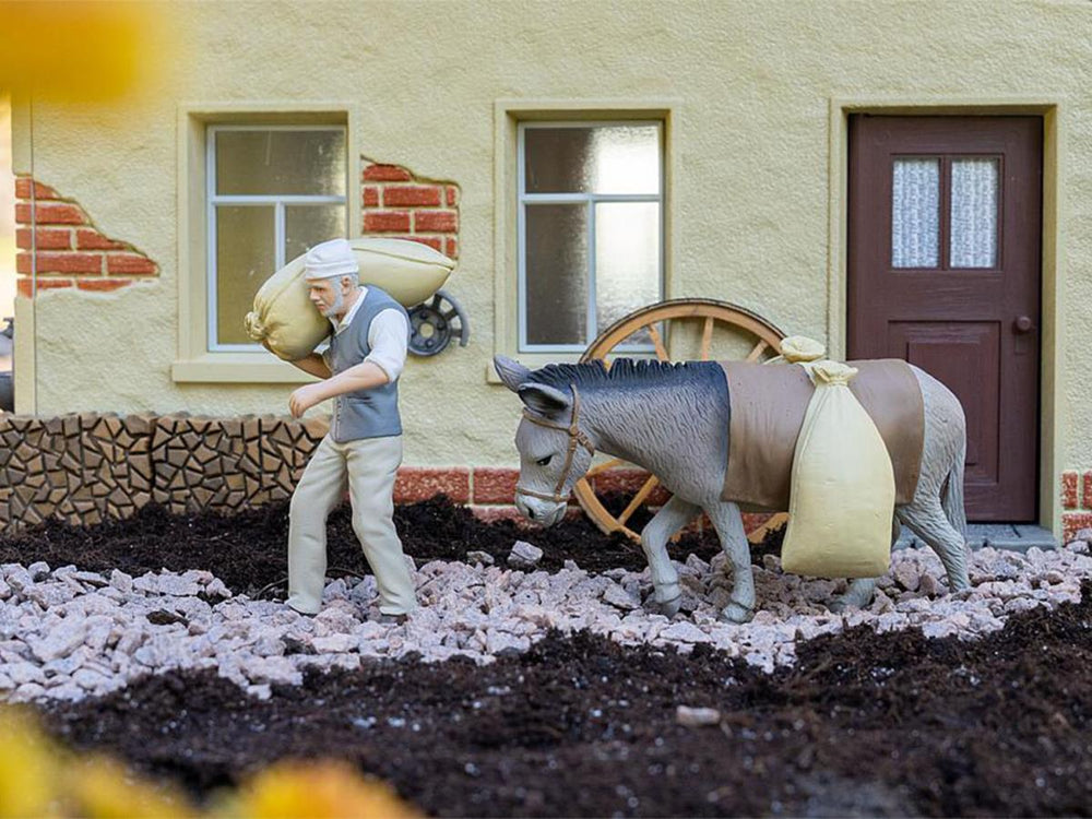 Pola 331533 Miller & Donkey Figure Set G Gauge