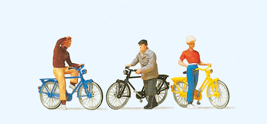 Preiser 10515 Cyclists Waiting at Level Crossing (3) Exclusive Figure Set HO