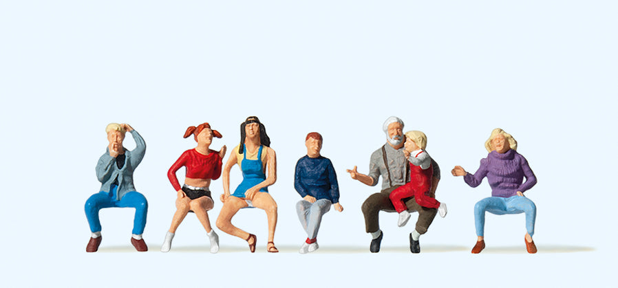 Preiser 10536 Grandfather with Children (6) Exclusive Figure Set HO