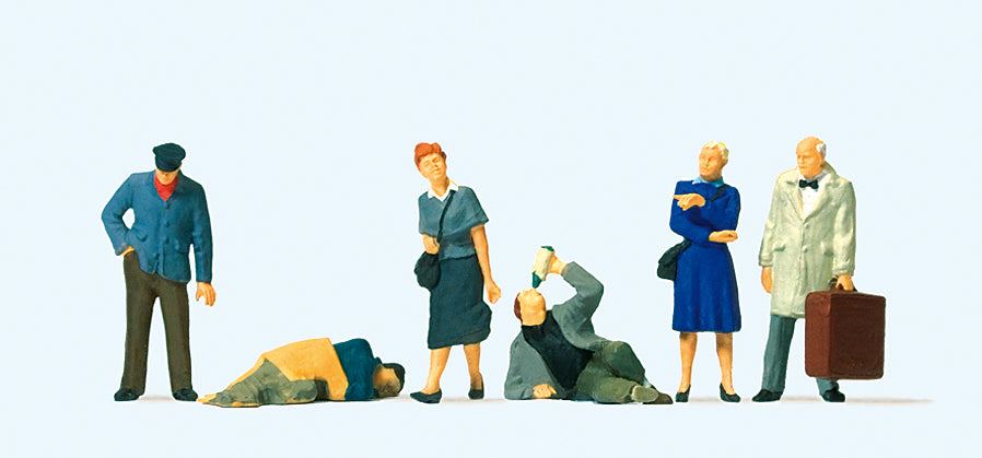 Preiser 10592 At the Railway Station Scene (6) Exclusive Figure Set HO