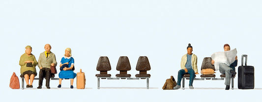 Preiser 10660 Waiting Travellers (5) on Modern Seats Exclusive Figure Set HO