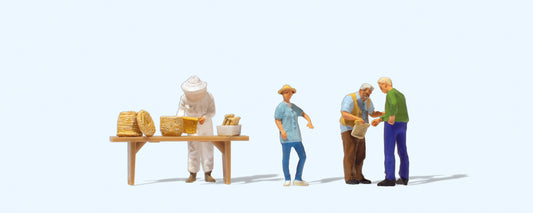 Preiser At the Beekepers (4) Exclusive Figure Set HO Gauge PR10753