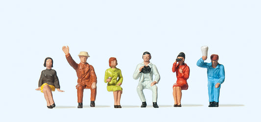 Preiser 14025 Seated Spectators (6) Standard Figure Set HO