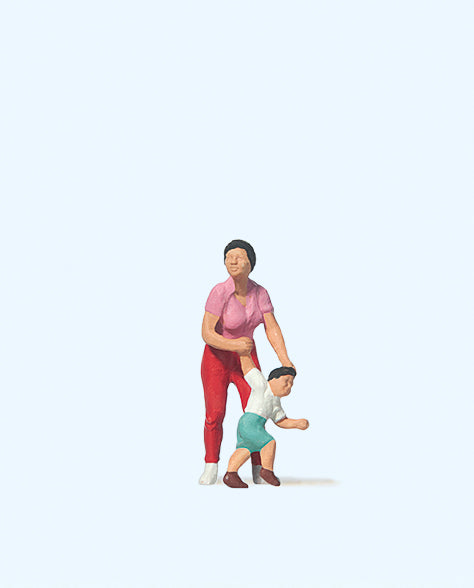 Preiser 28023 Mother with Child Figure HO
