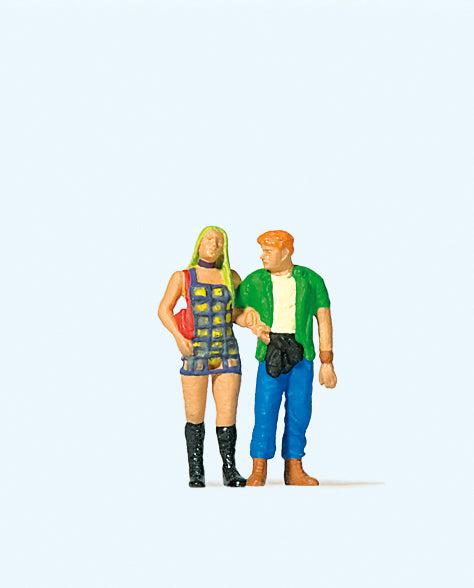 Preiser 28186 Walking Couple Figure HO