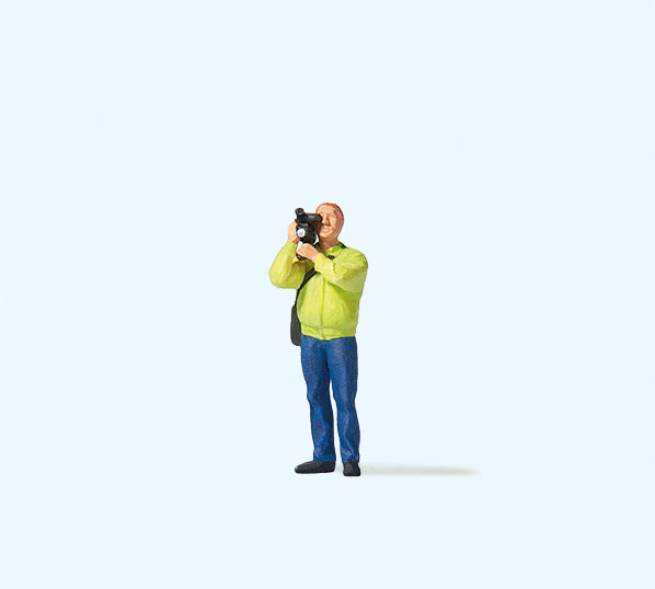 Preiser 28257  Man with Video Camera Figure HO