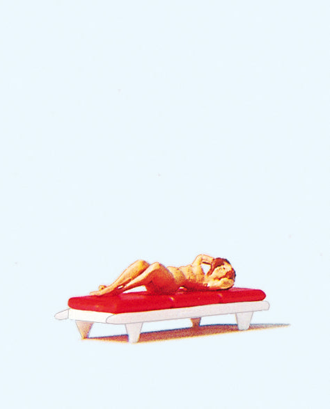 Preiser 29048 Sunbathing Figure HO