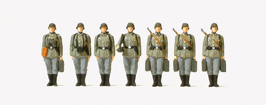 Preiser 72536 German Reich 1939-45 Infantry Riflemen Lined Up (7) Kit