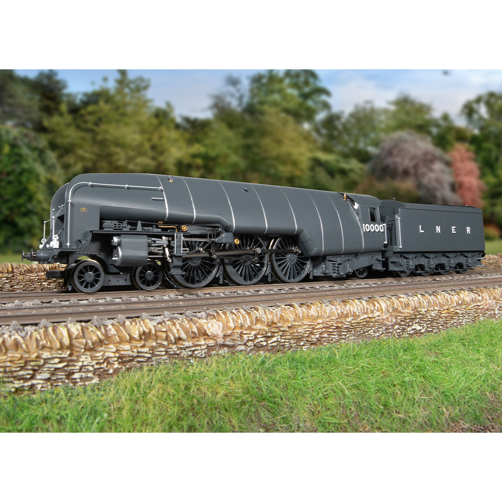 Hornby R30352SS LNER, W1 Class, 4-6-4, 10000 'Hush Hush' w/Steam Generator Era 3