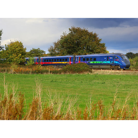 Hornby R30470 Class 802-3 Hull Trains 802301 Amy Johnson 5 Car Train Pack