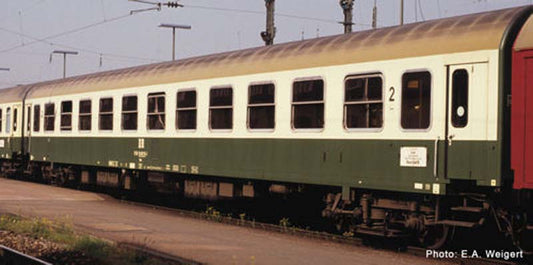 Roco DR Bcme 2nd Class Couchette Coach IV HO Gauge RC74804