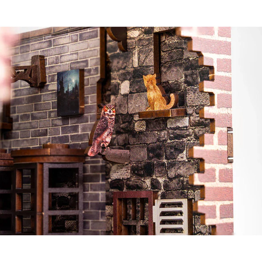 Revell 00530 Harry Potter: Diagon Alley Tiny Adventures Book Nook