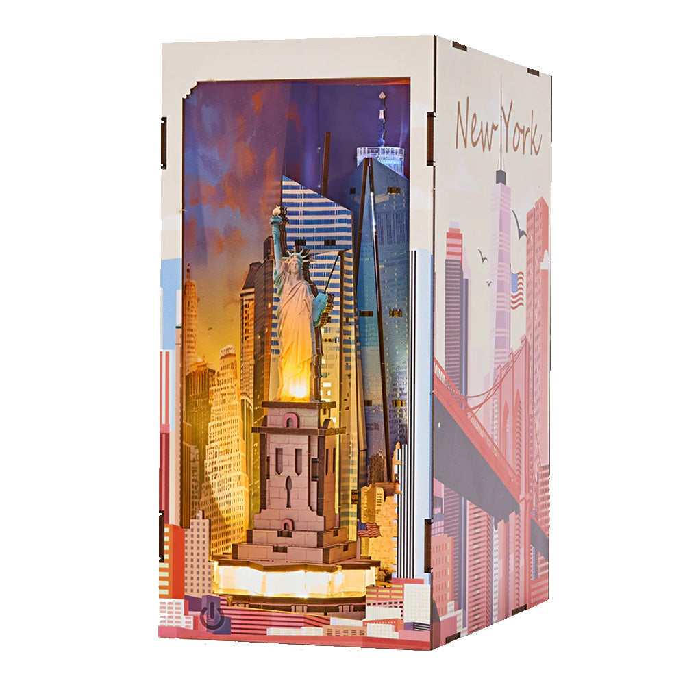 Revell Tiny Adventures - New York City Book Nook 00540