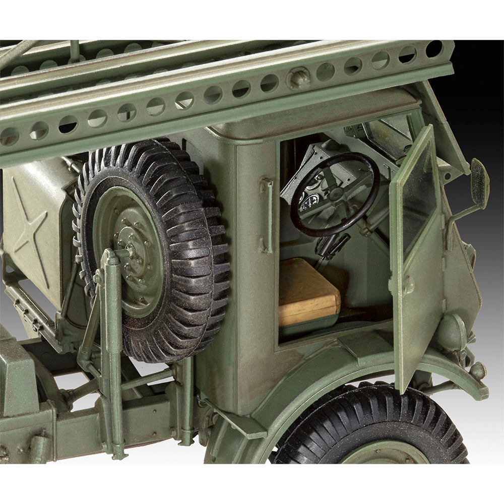 Revell 03338 BM-13-16 on W.O.T. 8 Chassis 1:35 Model Kit