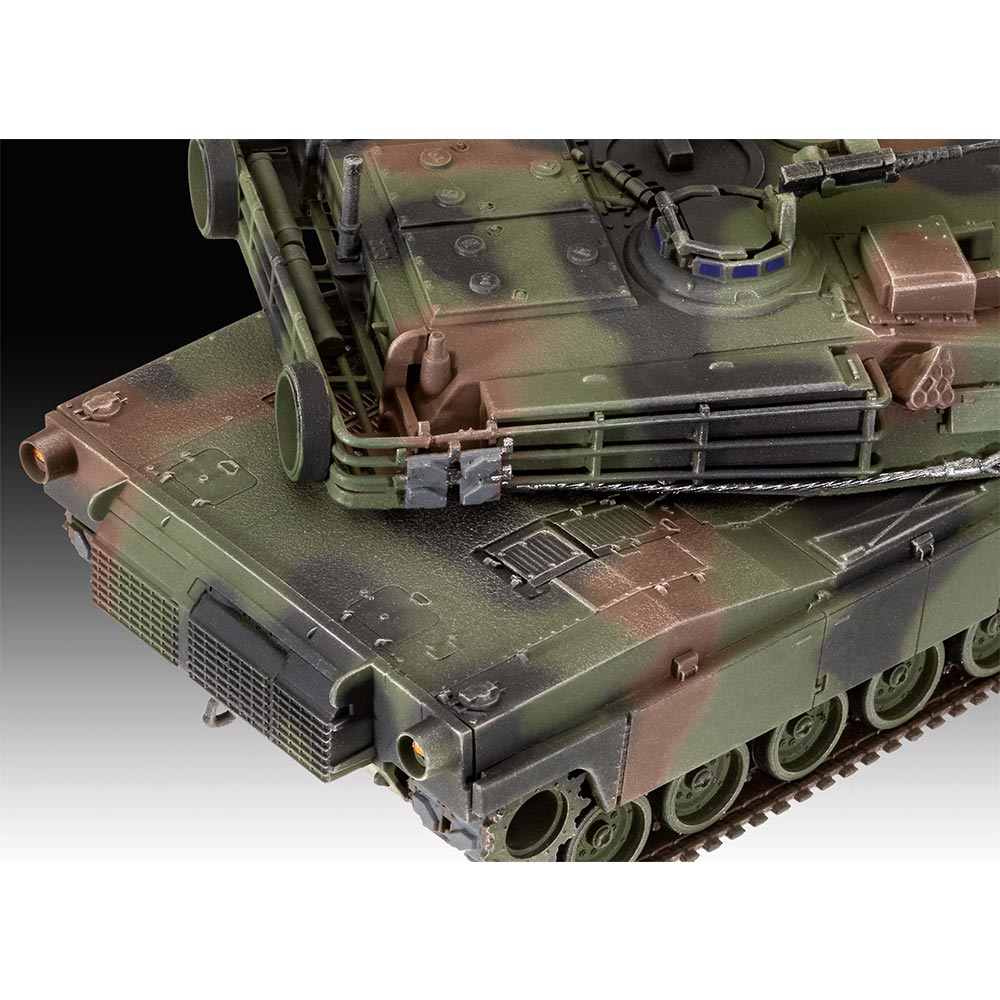 Revell 03346 M1A2 Abrams Tank 1:72 Model Kit