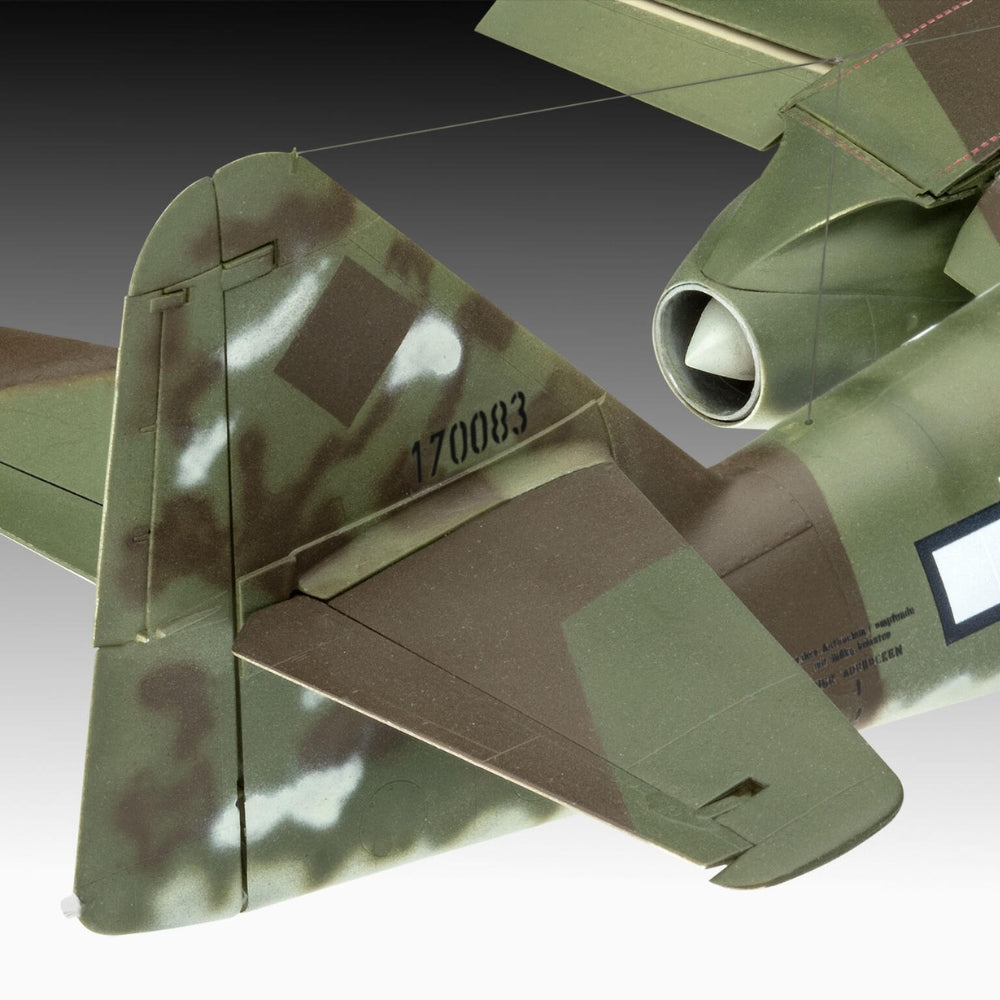 Revell 03749 Messerschmitt Me262A-1a/U4 1:32 Model Kit