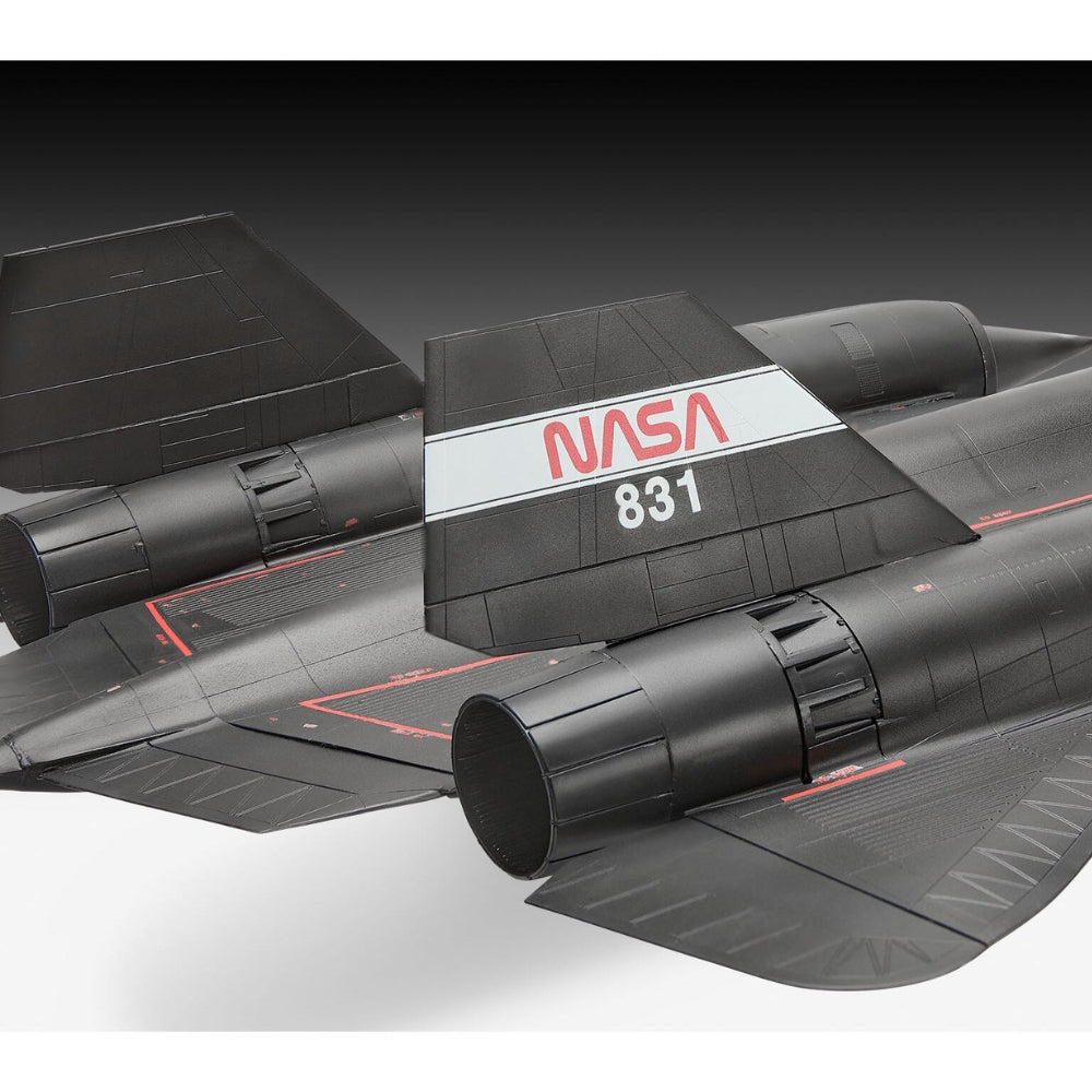 Revell 03751 Lockheed SR-71B Blackbird New Parts 1:48 Model Kit