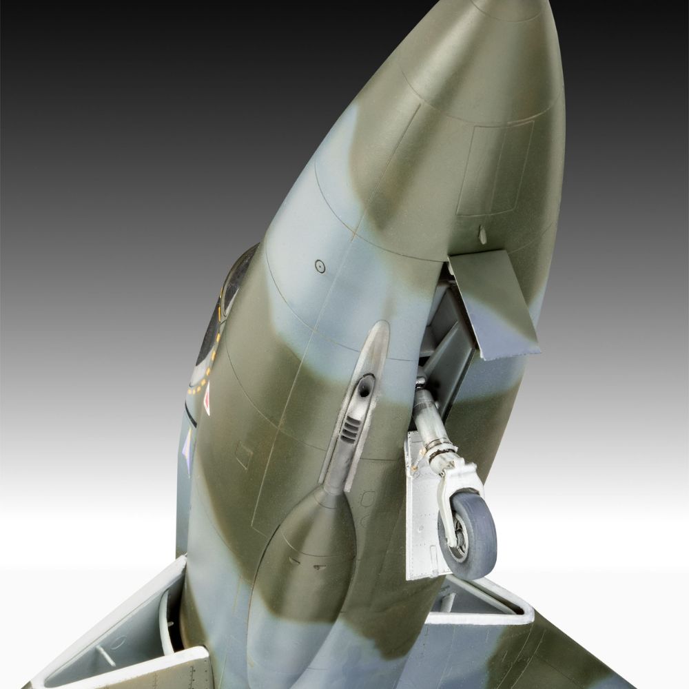 Revell 03786 Hawker Hunter T.7/T.7A 1:32 Model Kit