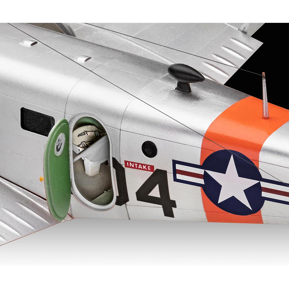 Revell 03811 Beechcraft Model 18 1:48 Model Kit