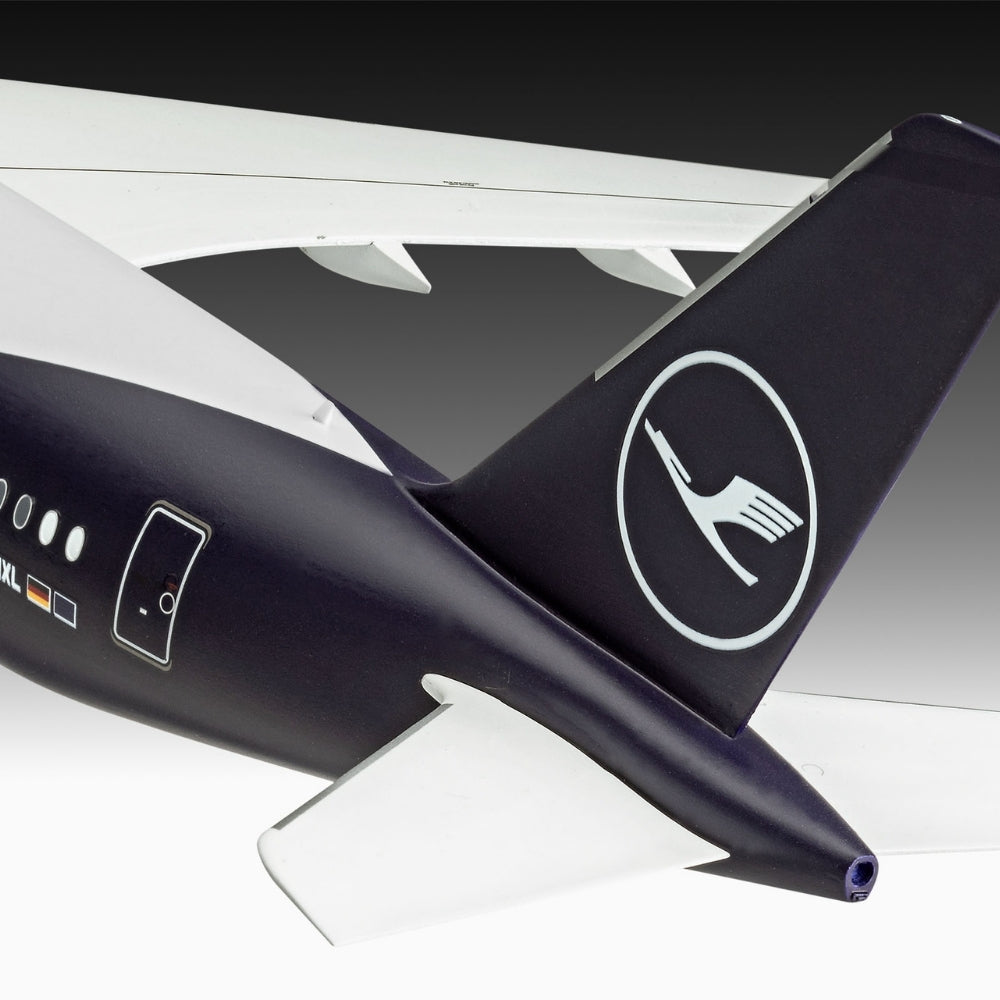 Revell 05612 A350-900 "Lufthansa" 100 Years 1:144 Gift Set Model Kit