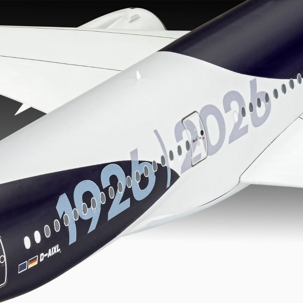Revell 05612 A350-900 "Lufthansa" 100 Years 1:144 Gift Set Model Kit
