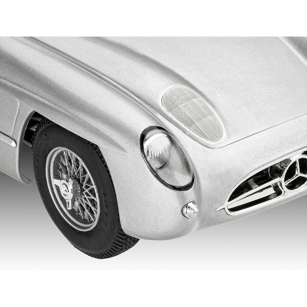 Revell 05633 Mercedes-Benz 300 SLR 70th Anniversary Gift Set 1:24 Model Kit