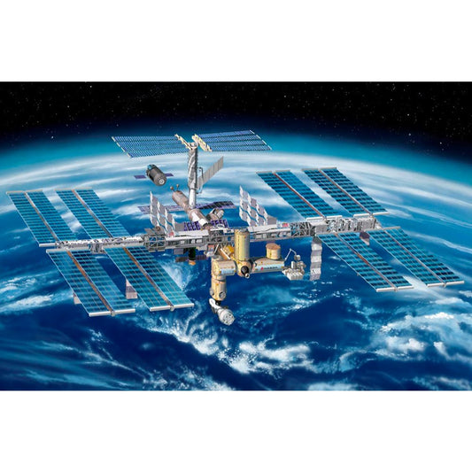 Revell 05651 ISS 25th Anniversary Platinum Edition  Gift Set 1:144 Model Kit