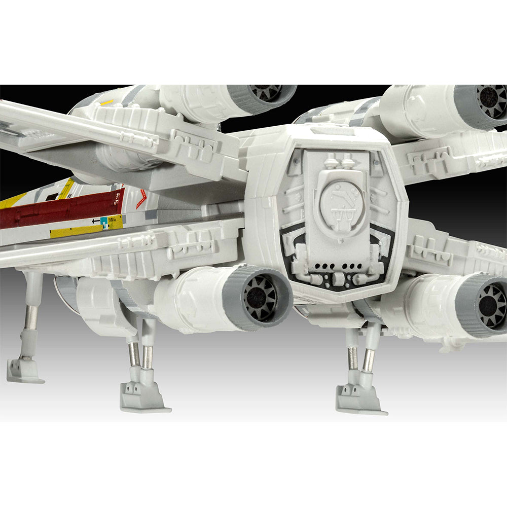 Revell 06790 Carson Teva's X-Wing Fighter: The Mandalorian 1:57 Model Kit
