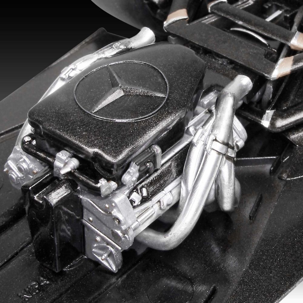 Revell 07096 Vodafone McLaren Mercedes MP4-25 "L. Hamilton" 1:24 Model Kit