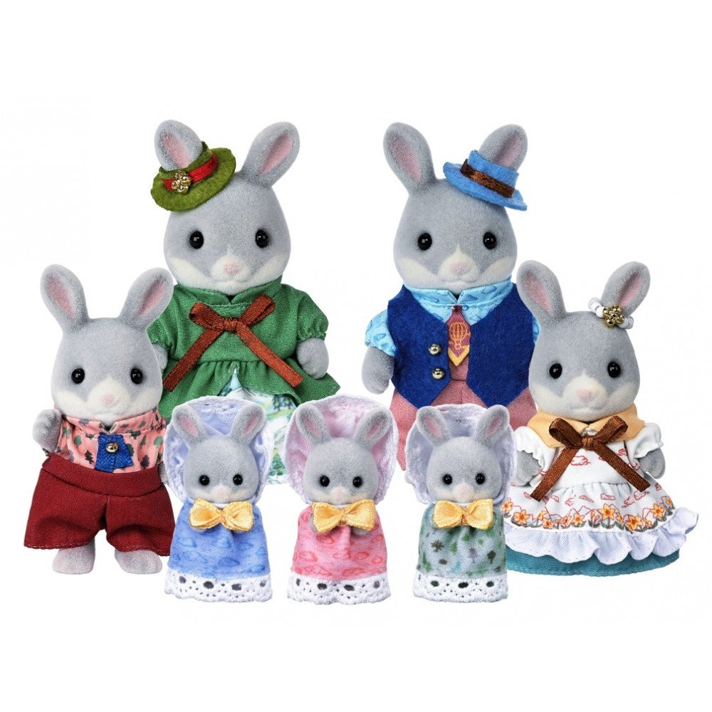 SYLVANIAN Families Cottontail Rabbit Family Celebration Set 5863